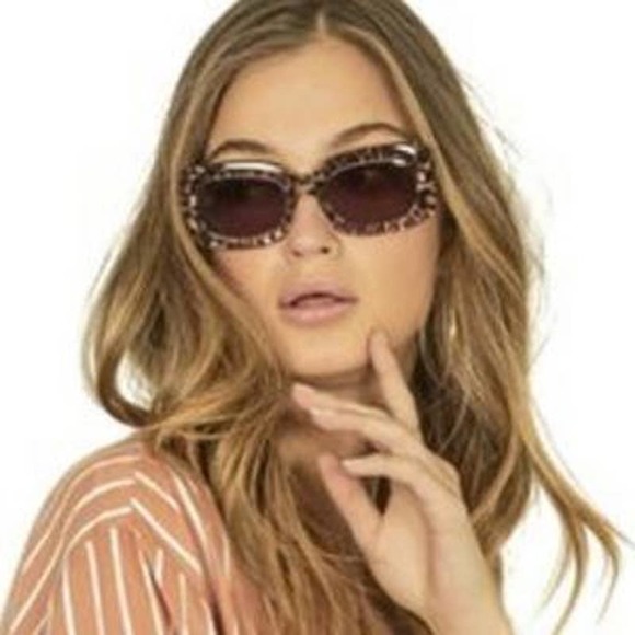 D\'blanc // Elsewhere // Amuse  Society Collab // Cheetah / Brown